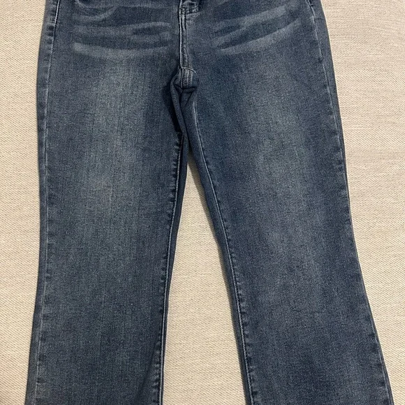 Royalty for Me Premium Stretch Crop Kick Flare Jeans Size 10 Tummy Control - Picture 4 of 7
